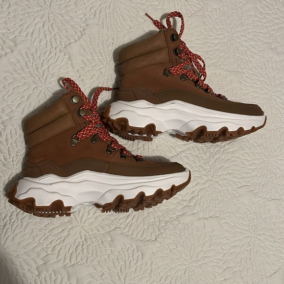 Sorel Women’s Kinetic Breakthrough Conquest Boot 7.5🌄🥾 - Picture 14 of 16